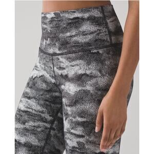Lululemon Wunder Under High Rise Luon Hazy Days Black White 4 Gym Travel Workout